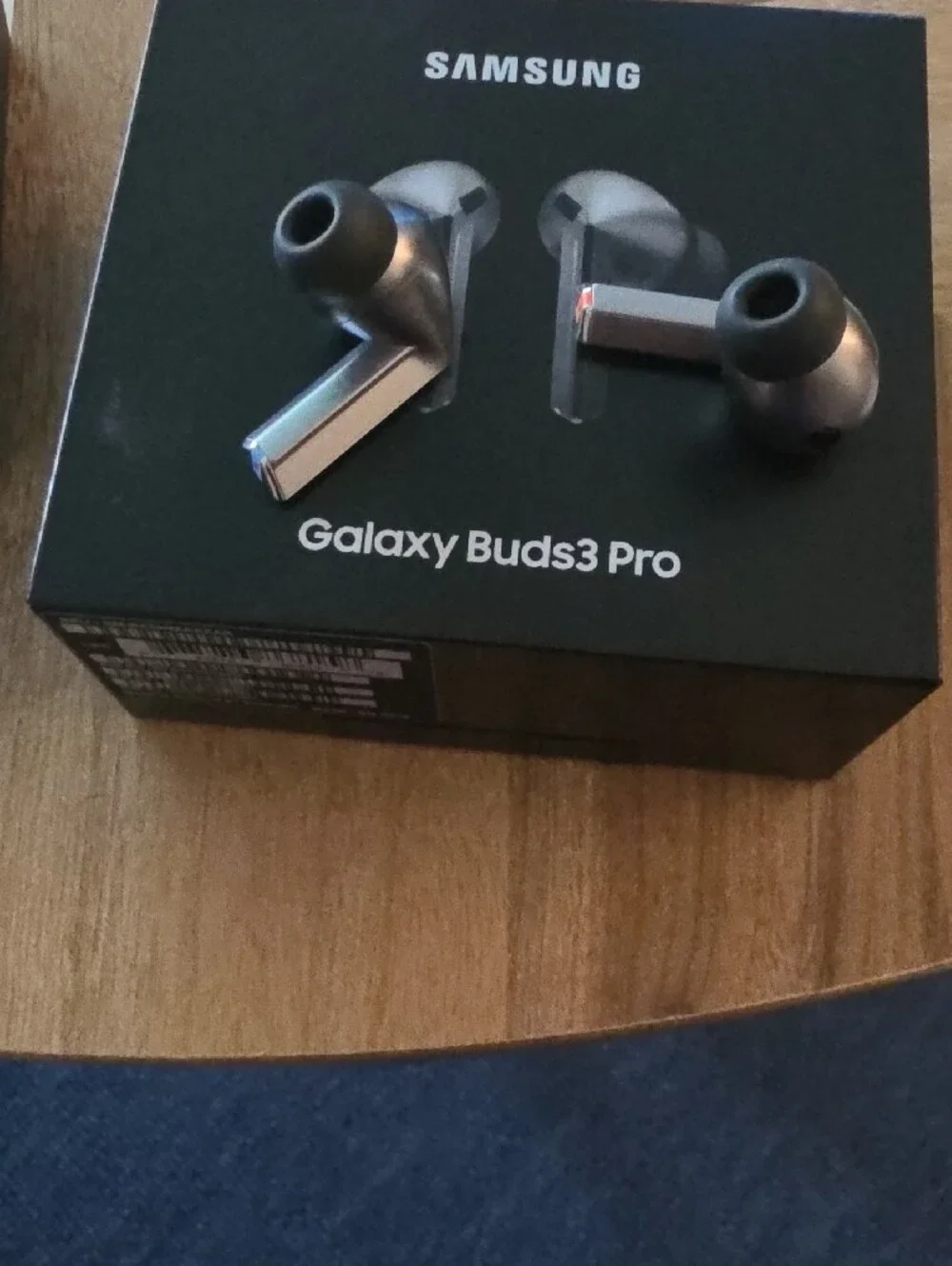 Samsung Galaxy Buds3 Pro Silver Earbuds with Charging Case